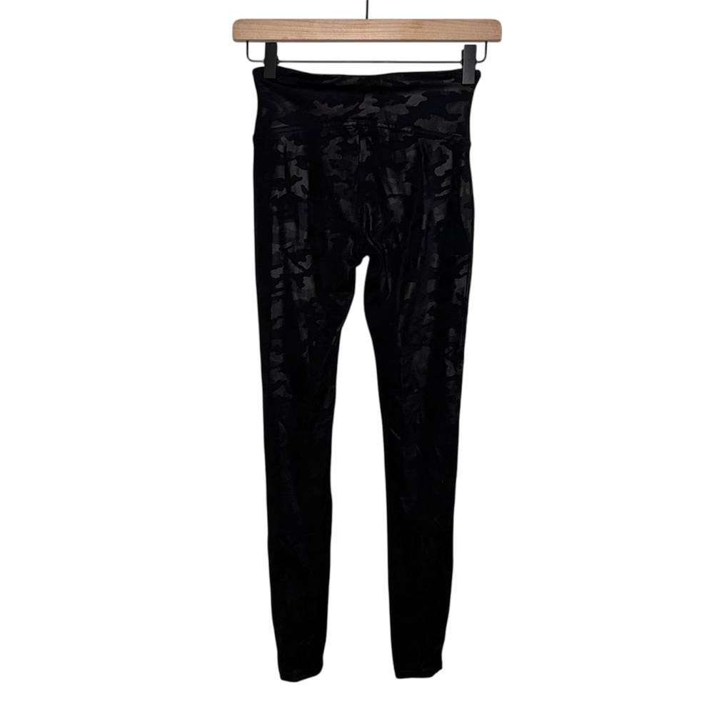Spanx High Waisted Black Camouflage Leggings - Picture 2 of 4